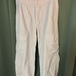 Woman’s Old Navy Quick Dry Cargo Pants in Lavender